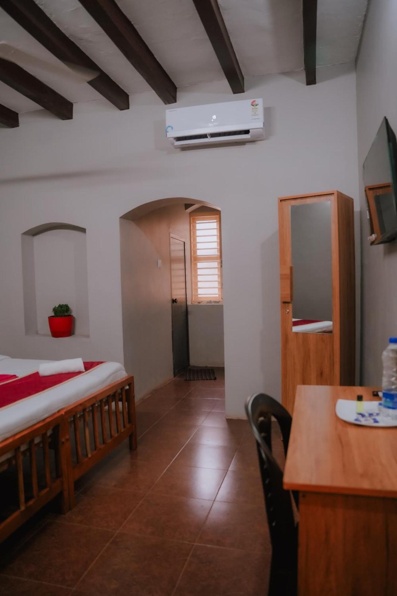 Era Heritage Inn 코지코드 외부 사진